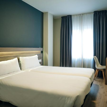 Hotel Alda Estacion Pontevedra Ngoại thất bức ảnh