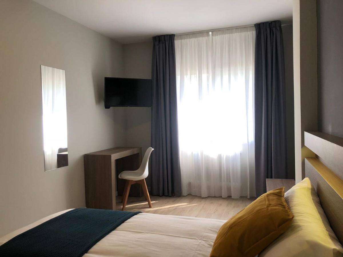 Hotel Alda Estacion Pontevedra Ngoại thất bức ảnh