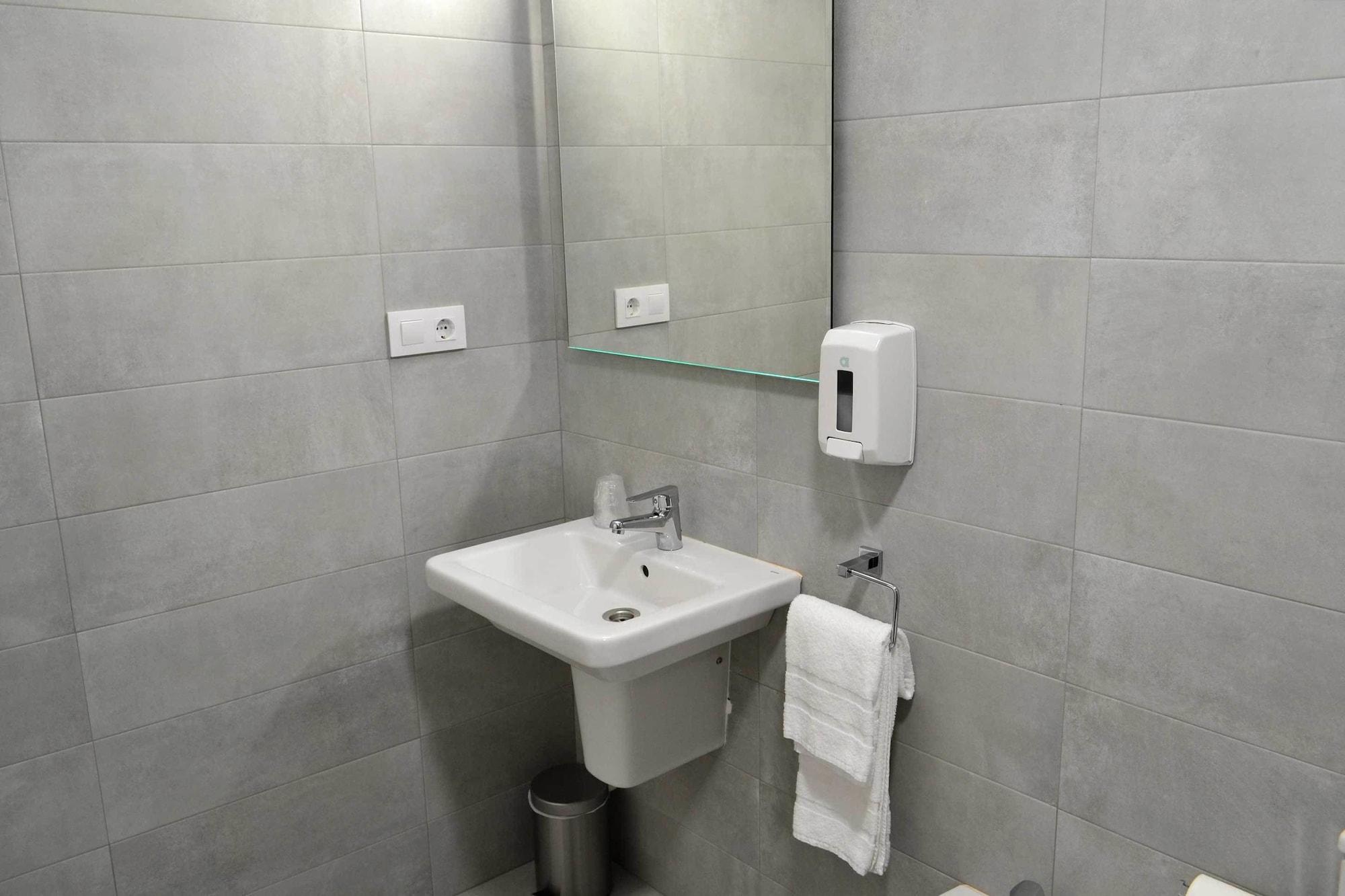 Hotel Alda Estacion Pontevedra Ngoại thất bức ảnh